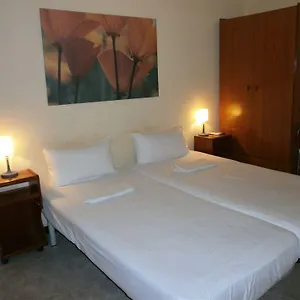https://hostal-absolut-centro.topbarcelonahotels.com